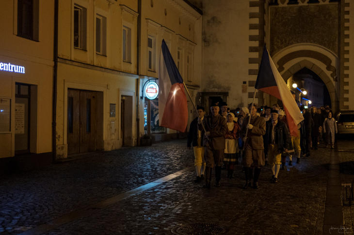 100_ V__RO____ VZNIKU REPUBLIKY_ OSLAVTE TO S N__MI_27_10_2018_84